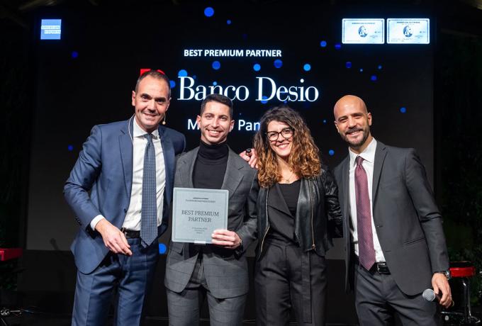 Giocare a carte coperte